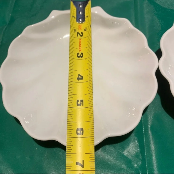 Two vintage seashell soap, dishes - Picture 3 of 9